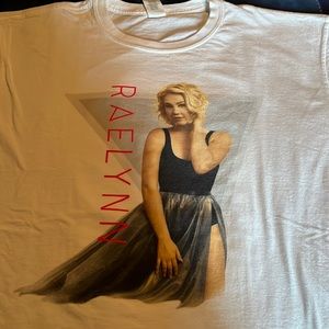 Raelynn - the voice contestant 2017 tour shirt
